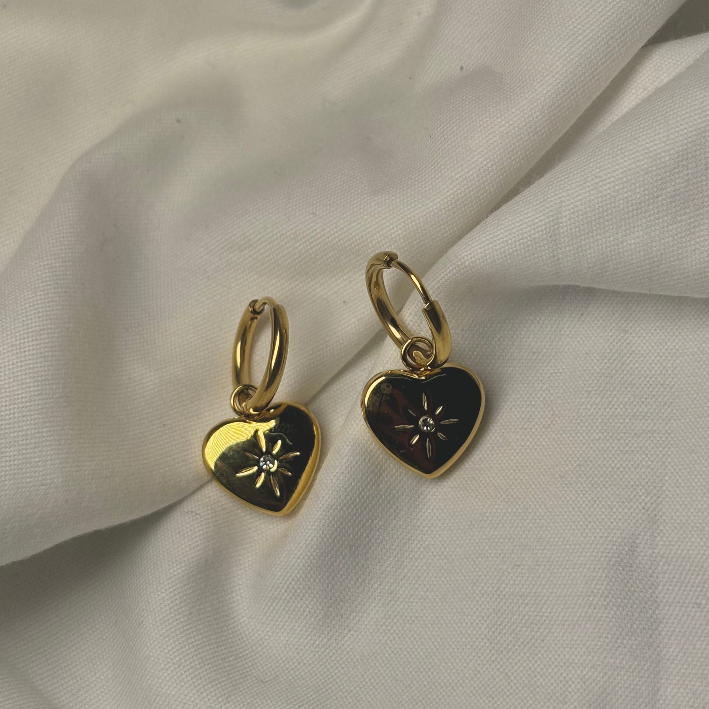 Eva hoops