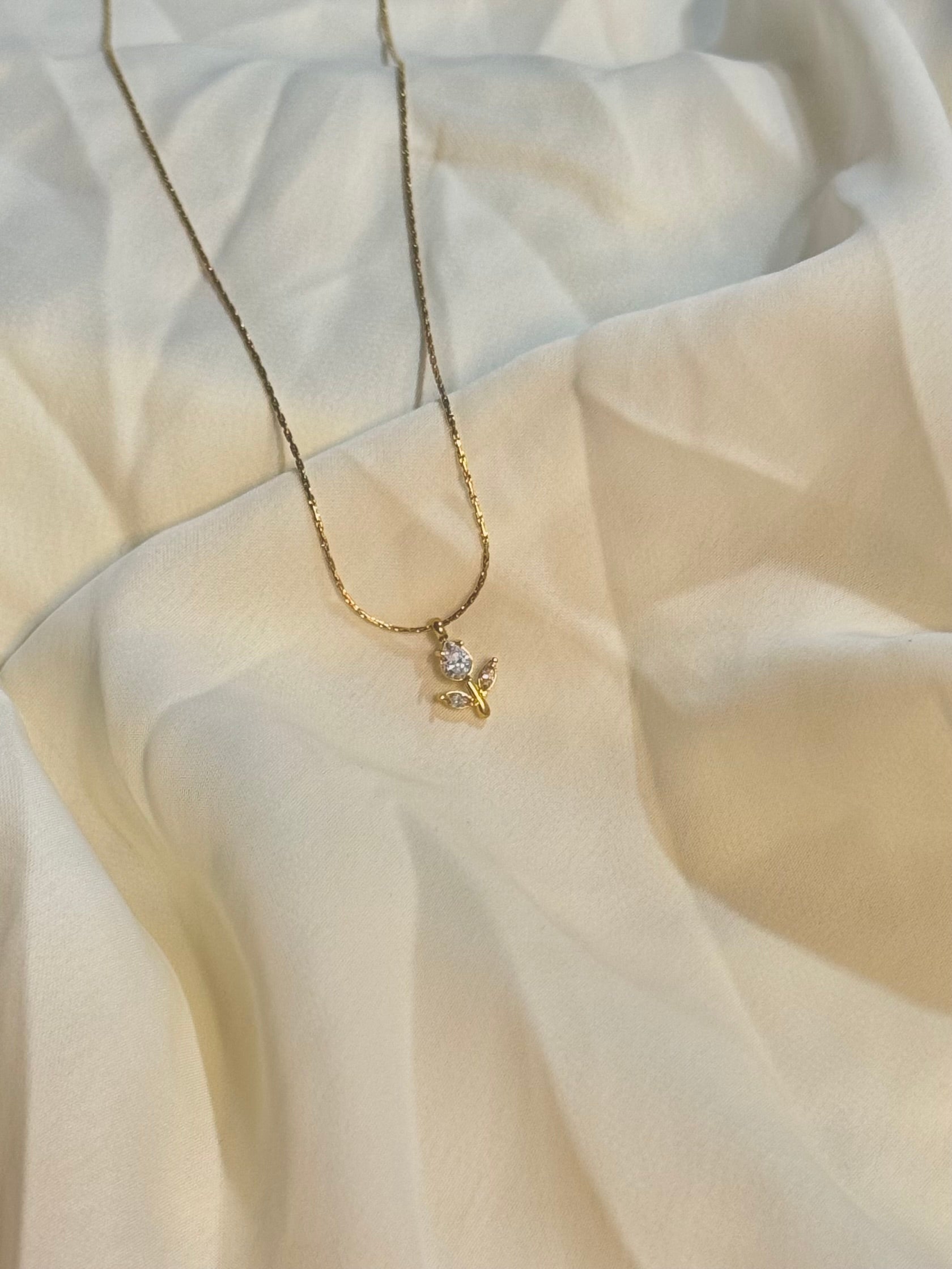 Dainty Tulip Necklace