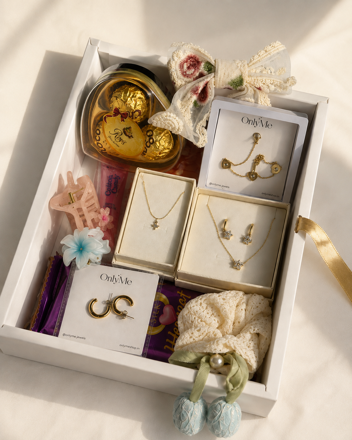 Rakhi Hamper 🎀
