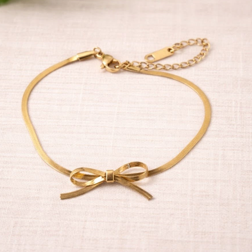 Bow Snake Bracelet
