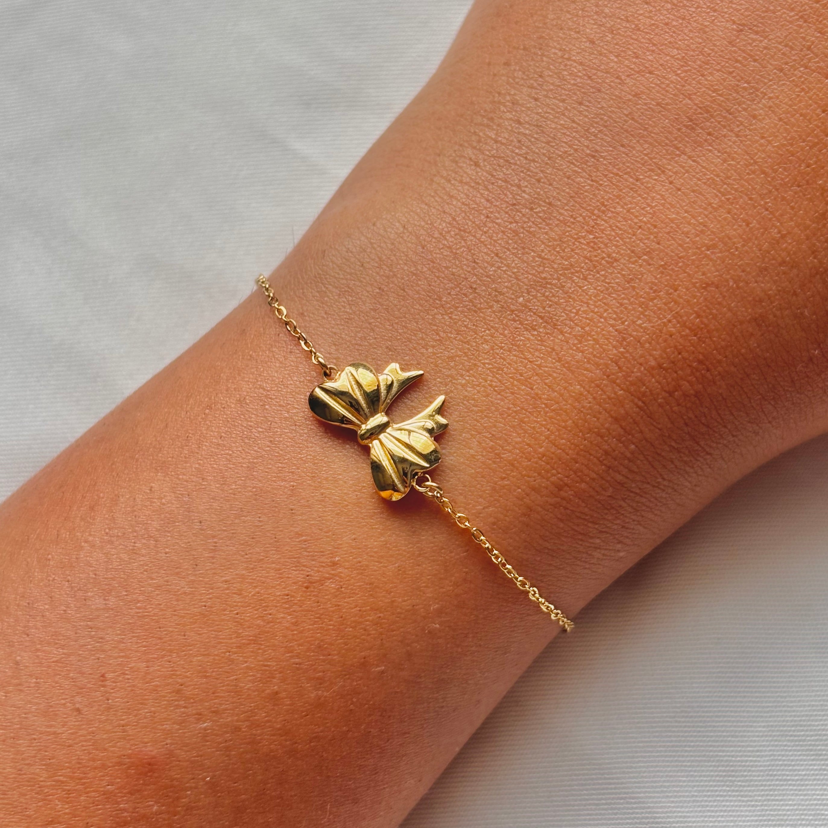 Dainty Bow bracelet