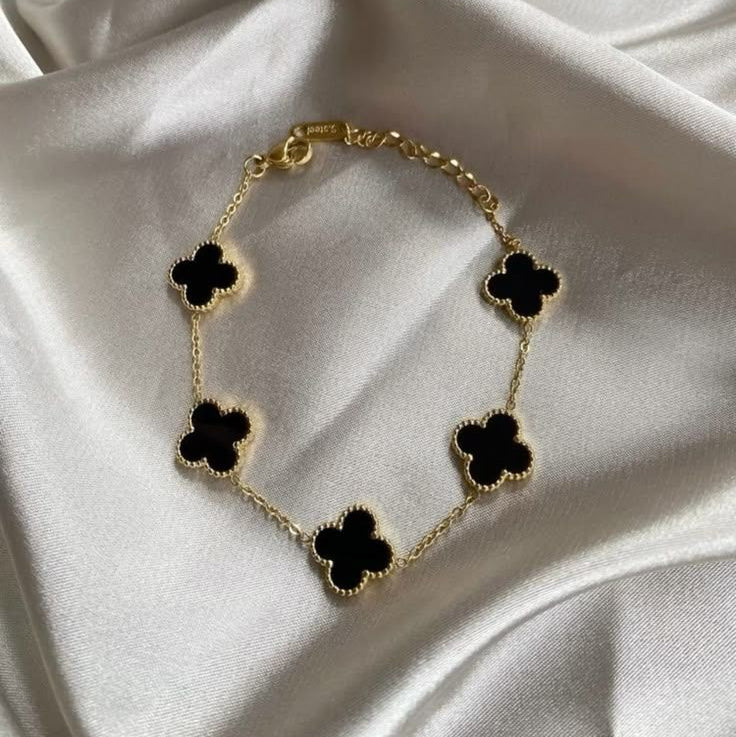 Clover Bracelet (Black & White 2 in one)